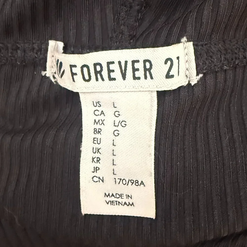 Forever 21 Ribbed Black Cropped Hoodie Top | Size L | Excellent Condition - Picture 7 of 8